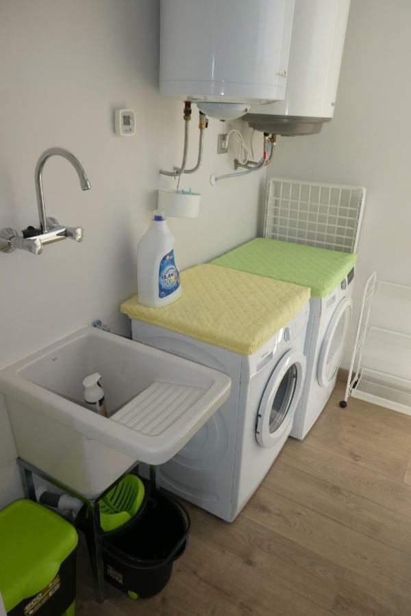 Appartement Plage Salata Rosas Eksteriør billede