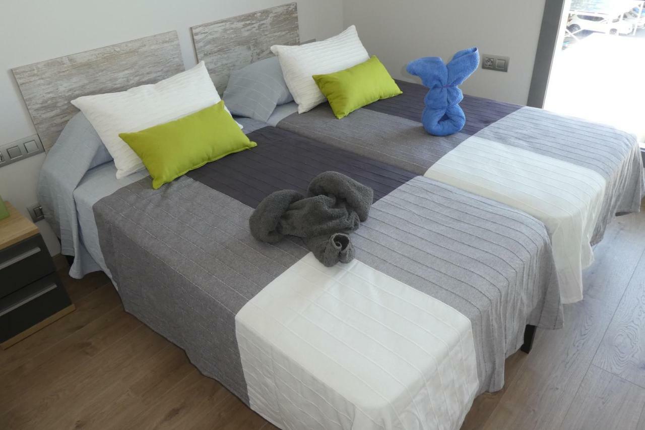 Appartement Plage Salata Rosas Eksteriør billede